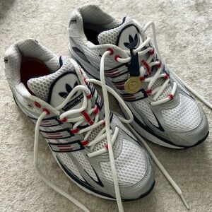 ‼️SOLD‼️ Adidas - Sporty & Rich - White and Navy Sneakers